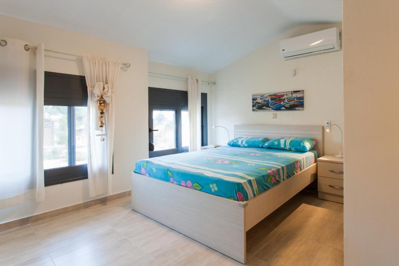 #Flh - Amalthia & Αthena Beachfront Houses In Pefkohori Екстер'єр фото